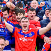 Damien Finnerty of St Thomas', centre, and teammates celebrate with the Tommy Moore Cup after their side's victory in the AIB GAA Hurling All-Ireland Senior Club Championship Final match between O’Loughlin Gaels of Kilkenny and St Thomas’ of Galway at Croke Park in Dublin. Photo by Piaras Ó Mídheach/Sportsfile.